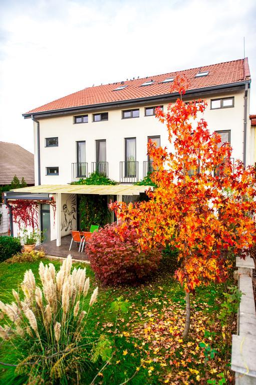 May Residence Uisenteş Exterior foto